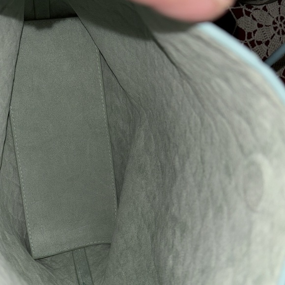 Leather basket weave purse - Picture 3 of 4